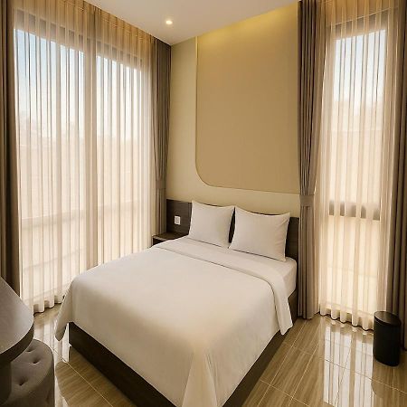 Tuyet Suong Hotel Куангнгай Экстерьер фото