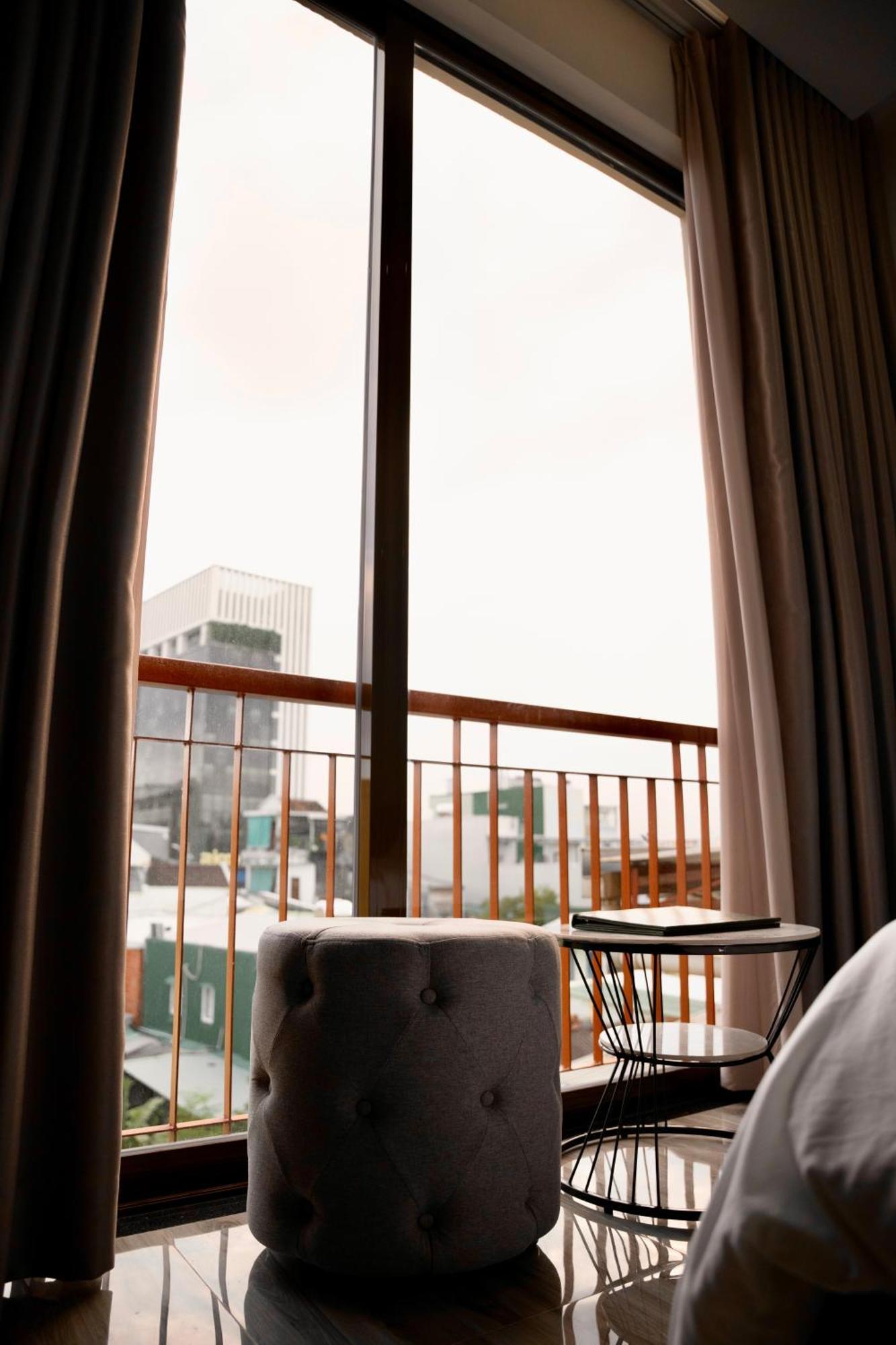 Tuyet Suong Hotel Куангнгай Экстерьер фото