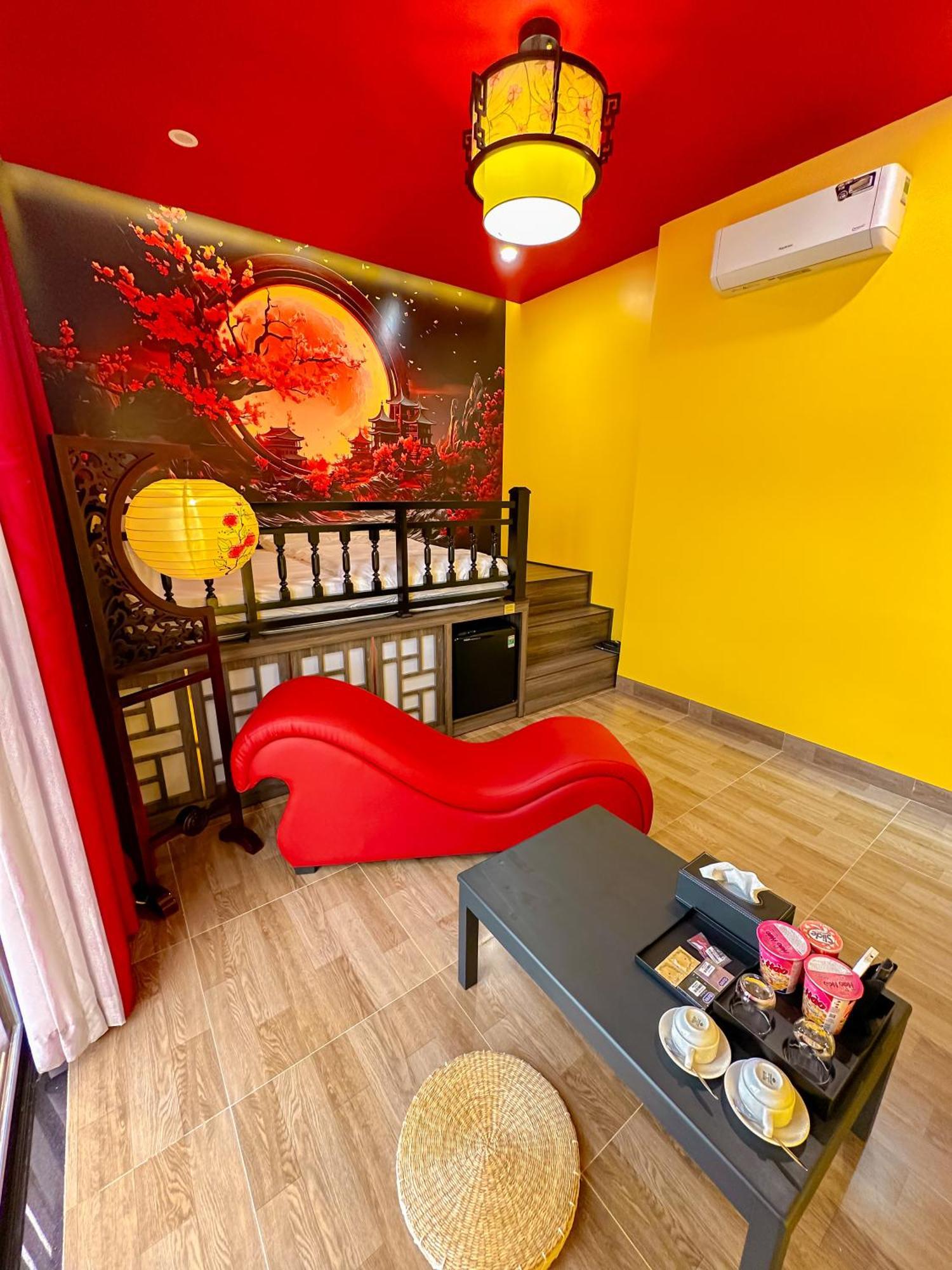 Tuyet Suong Hotel Куангнгай Экстерьер фото